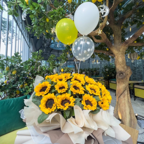Ebullient Sunflower Bouquet